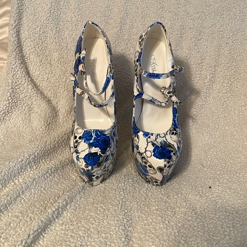 White and blues skull high heels